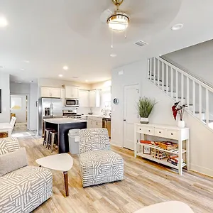 https://magnolia-by-the-bay.hotels-destin.com